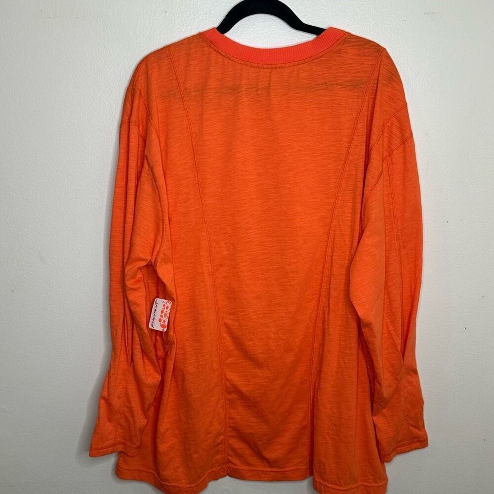 NWT FP Free People Movement Orange Oversized Side Slit Top Long Sleeves sz Large - Picture 10 of 10